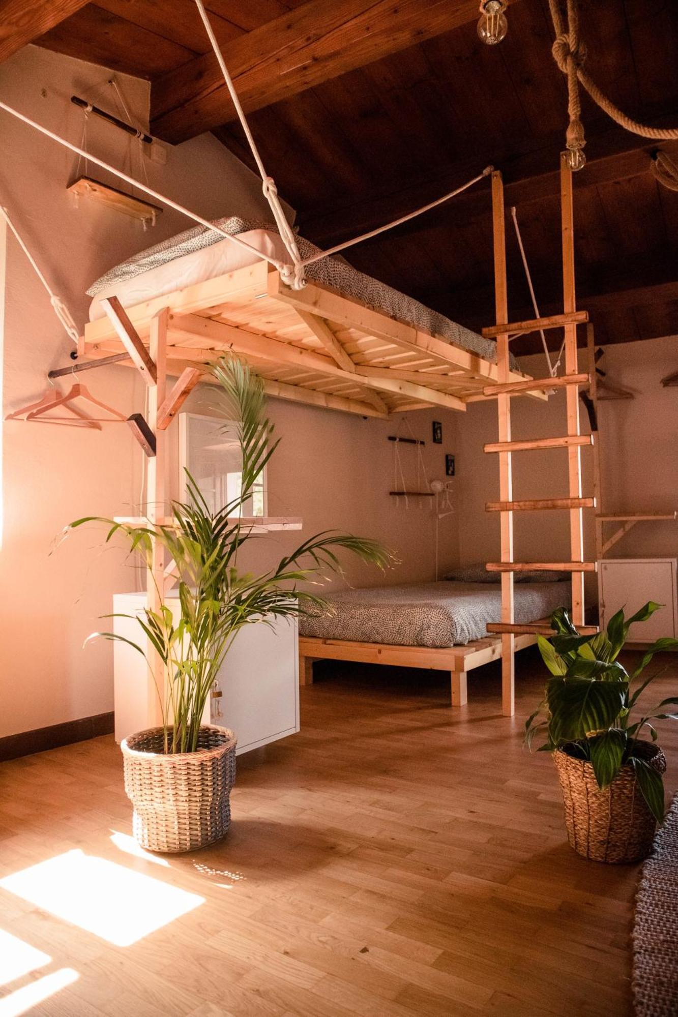 Social Garden - Sharing Room Calci Eksteriør billede